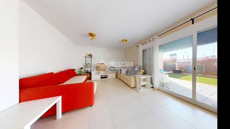 Foto 8cdaf7be-65ba-4f61-81a1-448397575a92. Casa aparellada a Yebes - pueblo Yebes