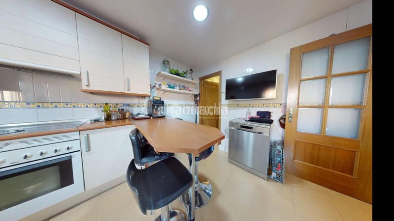 Foto 9d8a5e77-79d6-4ac2-a75c-8bd1d19d090a. Casa aparellada a Yebes - pueblo Yebes