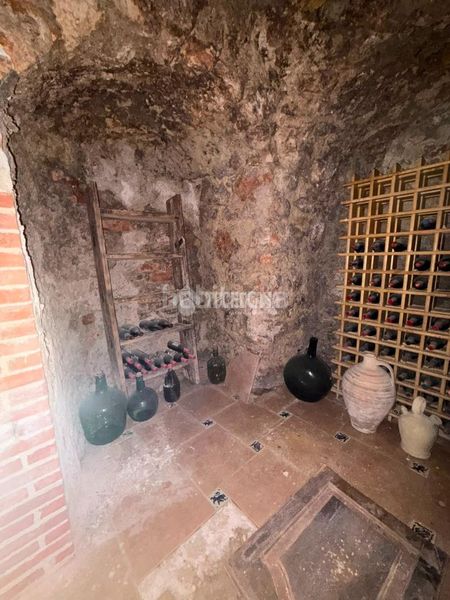 Foto 21b8fba1-3857-4277-9c2b-987b01c37be4. Aparcament cotxe a Horche