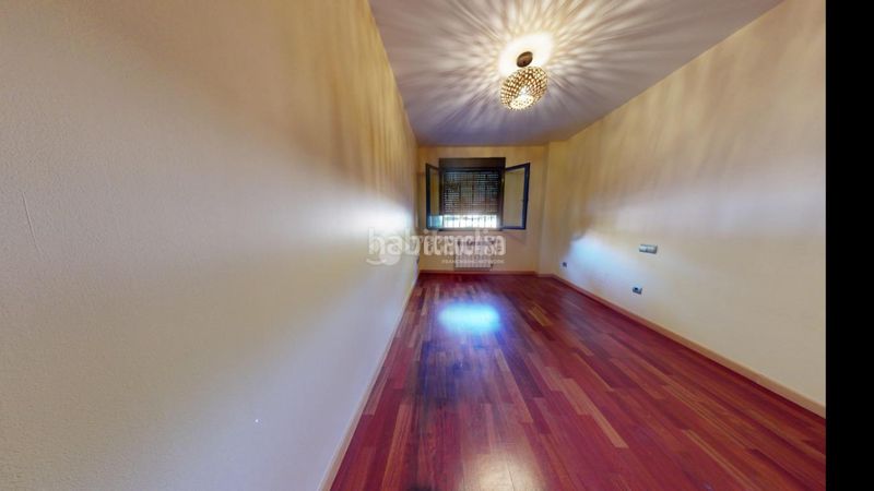 Foto b0259db6-5832-4e19-8f6f-1f7a4d144d6d. Pis a Yebes - valdeluz Yebes
