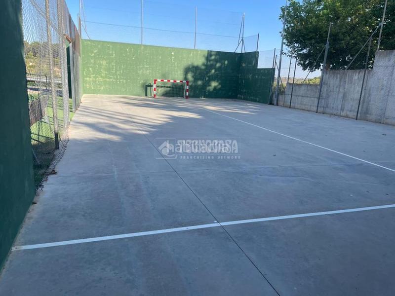 Foto f2a4c7a0-1a45-4f58-b017-a301b38f7bbc. Terreno residencial terrenos en venta en Chiloeches
