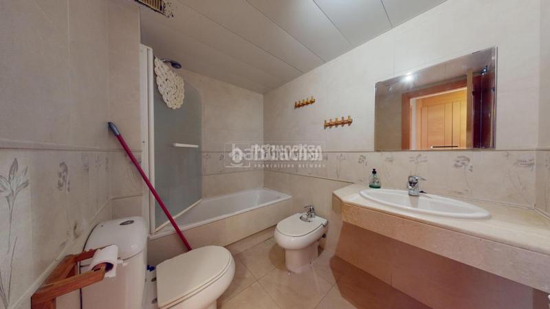 Foto 9cdcfb42-1711-4a01-b5e6-def27f7942b7. Pis a Yebes - valdeluz Yebes