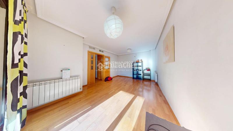 Foto fbbb8017-bdae-447d-9f64-25577e73097d. Pis a Yebes - valdeluz Yebes