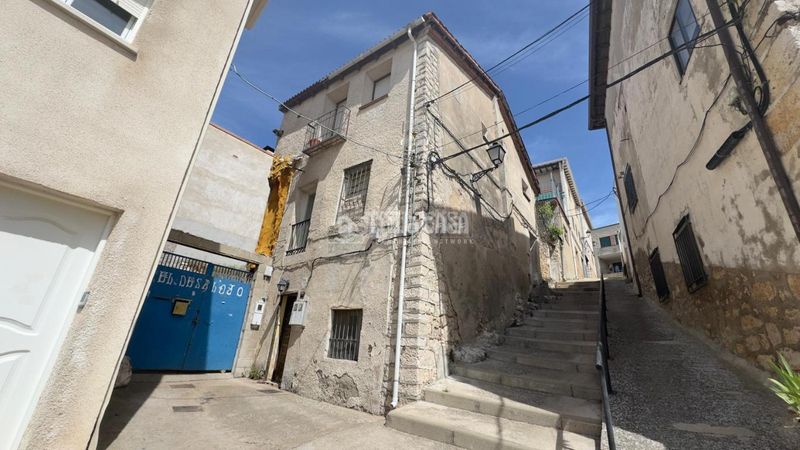Foto 11dfde32-14e0-40a9-b47c-65dc912d935d. Casa aparellada a Horche