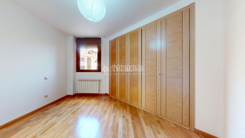 Foto 5144cadb-85e9-440f-a23c-4f48062b048f. Pis a Yebes - valdeluz Yebes