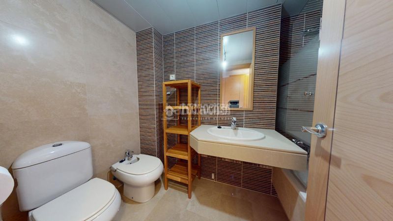 Foto f890d5e1-76e5-412d-a677-1839d330b154. Pis a Yebes - valdeluz Yebes