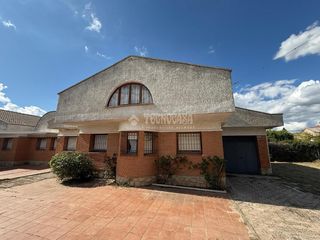 Etagenwohnung in Horche. Piso en venta en guadalajara