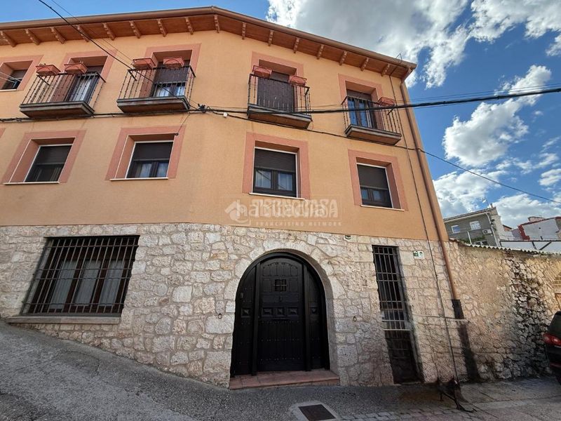 Foto 72906661-49e7-4235-922d-83d0e8fd6154. Casa aparellada amb calefacció a Horche