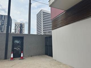 Geschäftsraum in Carrer d'amadeu torner 35. Amplio local comercial de 110m2 en construcción, completamente d