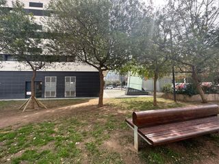 Local Comercial a Carrer d'amadeu torner 35. Amplio local comercial de 110m2 en construcci�n, completamente d