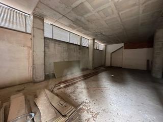 Geschäftsraum in Carrer d'amadeu torner 35. Amplio local comercial de 120m2 en construcción, completamente d