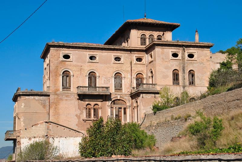 Foto 68677358-d325-4971-9f56-e68a6403b739. Casa in carrer de castelltallat 30 in Font dels Capellans - Sagrada Familia Manresa