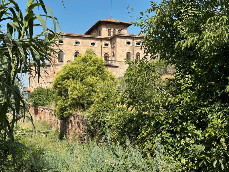 Foto b474fb25-8c40-4348-93bd-666a3f055f8d. Casa in carrer de castelltallat 30 in Font dels Capellans - Sagrada Familia Manresa