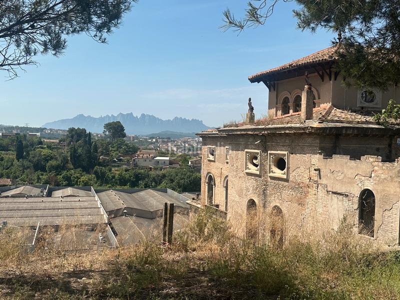 Foto b493f321-f468-4684-95fc-4d7576287f14. Casa in carrer de castelltallat 30 in Font dels Capellans - Sagrada Familia Manresa