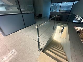 Miete Geschäftsraum in Carrer de violant d'hongria reina d'aragó 85. Amplio local de 600 m² en les corts/sants – ideal para clínica o