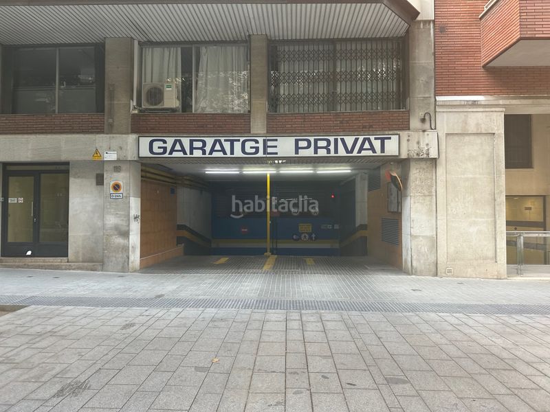Foto 6c67974a-dd70-4bac-a028-08b83f2012ca. Aparcament cotxe a carrer de rocafort 112 a La Nova Esquerra de l´Eixample Barcelona