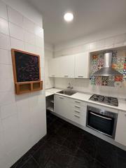 Location Appartement à Plaça de la torre 3. ***alquiler de temporada*** requisito indispensable: alquiler de