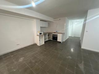 Location Appartement à Carrer transversal 25. Ideal para compartir, 90m2, 4hab y 2 baños