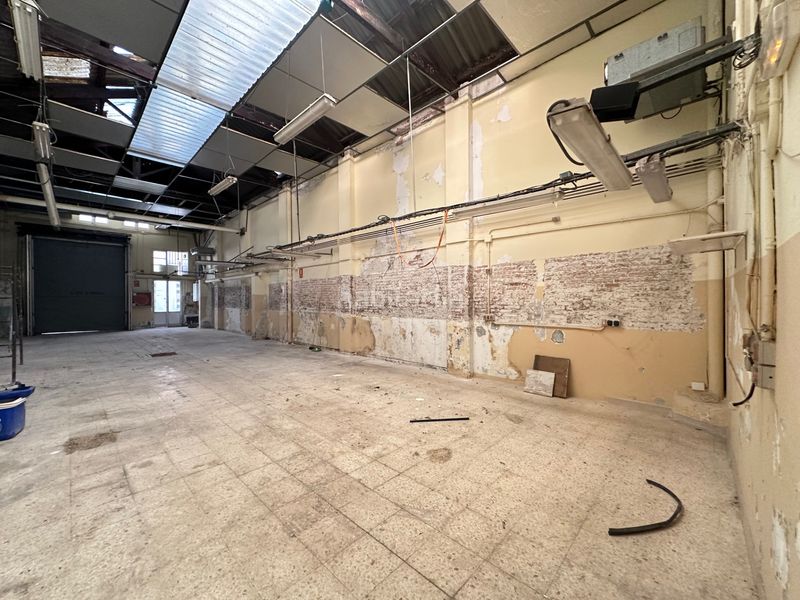 Foto b273ace4-7154-4051-883f-2d6b24a65298. Alquiler nave industrial en carrer de la torre dels pardals 11 nave industrial en alquiler, oportunidad por precio, características y ubicación. en Barcelona