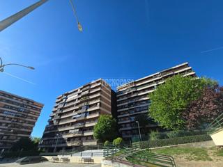 Pis  Calle olímpico francisco fernández ochoa. Piso en venta en alcorcón