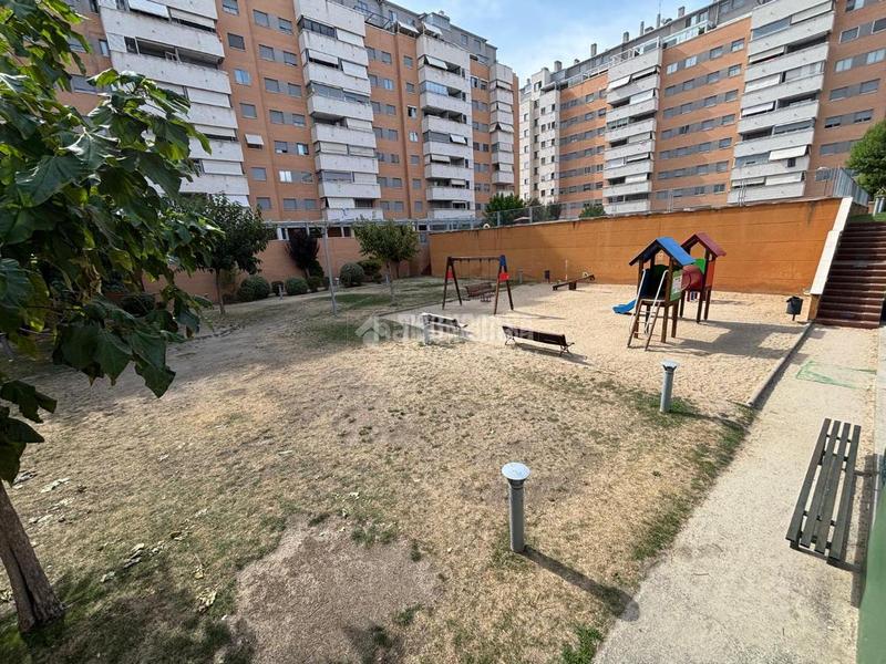 Foto a3a0b2b6-f5c6-4627-8d9a-5e910be98f6e. Piso  en venta en Parque Oeste-Fuente Cisneros Alcorcón