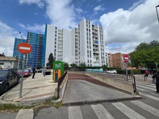 Autoparkplatz  Avenida alcalde josé aranda. Boxplaza de garaje en venta en alcorcón