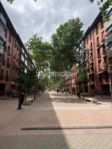 Foto 570697d9-4f6d-4526-ad6f-83f063e5b85f. Pis a San Isidro Madrid