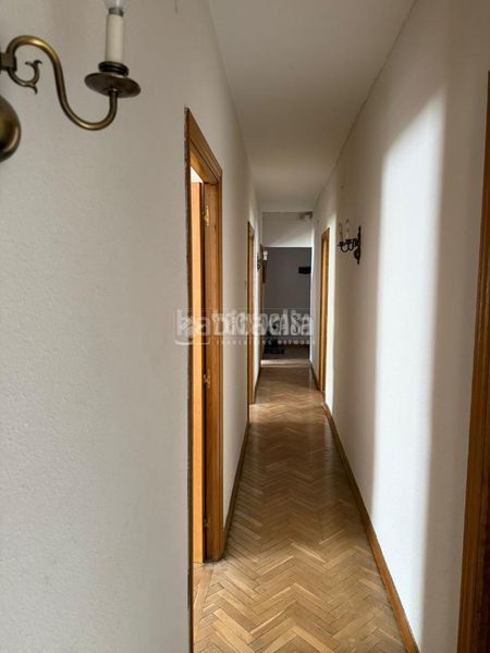 Foto d12953fe-ca8c-4fab-b65a-e163fd8b31b5. Pis a Opañel Madrid