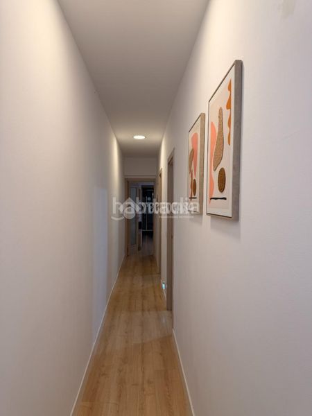 Foto 031ca32f-a16c-4328-8958-bc386bb85d8e. Casa aparellada a Eixample Sabadell