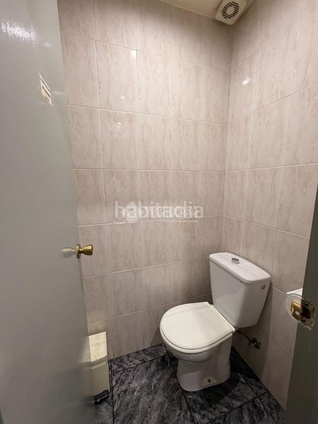 Foto 056ae1f9-e7a2-4e49-bd48-59746fbbb0ca. Casa aparellada a Eixample Sabadell