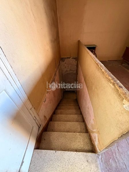 Foto 18a0cf5b-2b73-4980-b1b0-03bb7aed6019. Casa aparellada a Eixample Sabadell