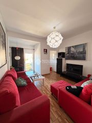 Casa bifamiliare in Eixample. Casa en venta en sabadell