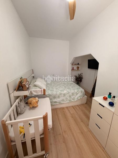 Foto 86803698-8a38-4500-9495-3e39fe91da5b. Casa aparellada a Eixample Sabadell