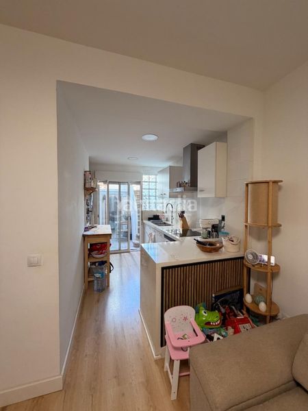 Foto 8f01dc39-5c1c-47bd-a317-3900a0b0e28f. Casa aparellada a Eixample Sabadell
