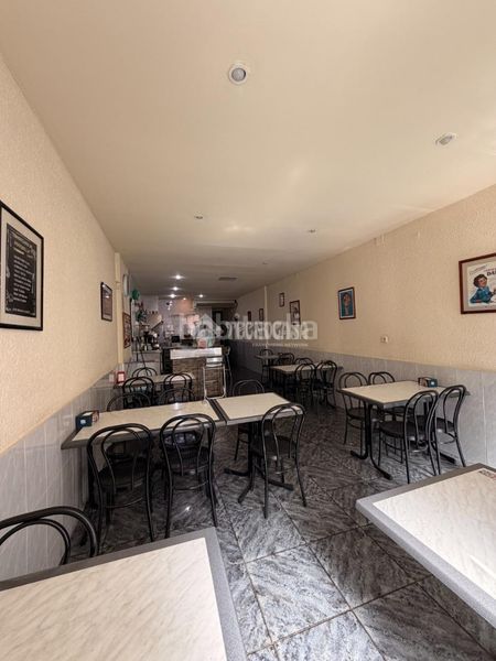 Foto 91863ba0-8088-4e46-ba06-9d742b311904. Casa aparellada a Eixample Sabadell