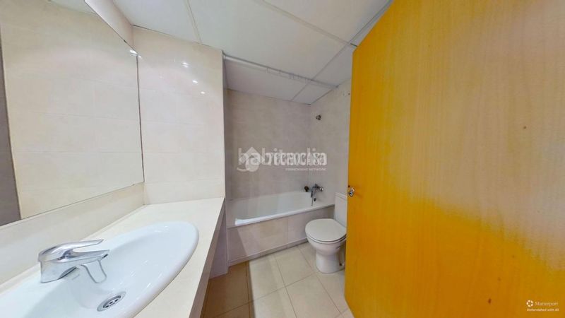 Foto 6b3c0585-7665-4358-b64b-4a5f5a32132b. Pis amb calefacció a Centre Sabadell