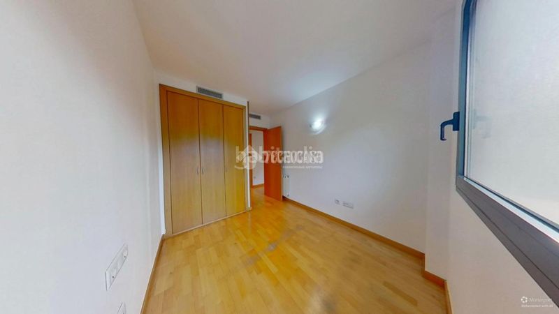 Foto e7255d4a-1b96-4924-a067-a0660fc84ebe. Pis amb calefacció a Centre Sabadell