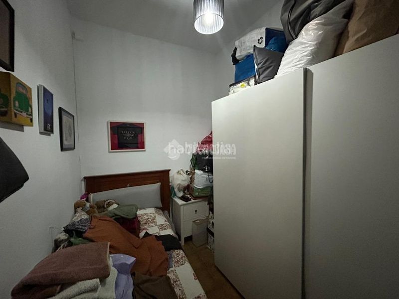 Foto 53430686-aec9-4600-9f03-0a3a4c33a57a. Casa aparellada a Eixample Sabadell