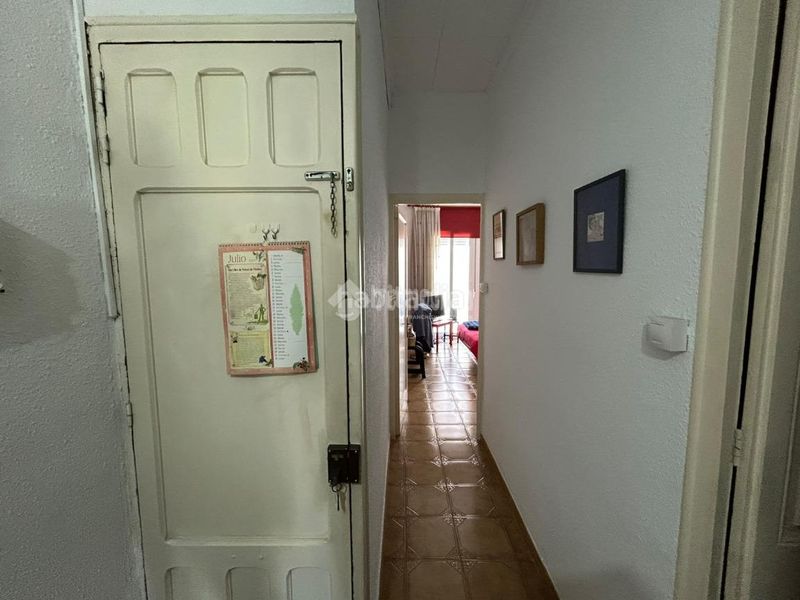 Foto 91eba84d-4a42-4da2-b4c0-23c6fe0805ed. Casa aparellada a Eixample Sabadell