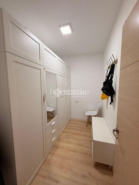 Foto faf2df25-ab31-4b86-a84c-d949bbb571ac. Casa aparellada a Eixample Sabadell