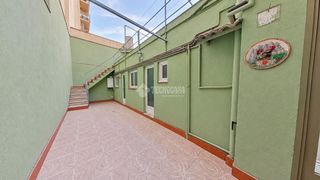 Casa pareada en Gr�cia. Casa en venta en sabadell