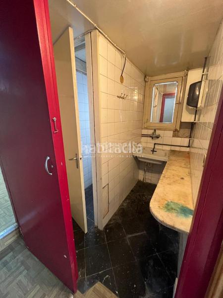 Foto 0fa6c911-6eb3-4a2e-b535-a817af81dfdd. Location local commercial dans Eixample Sabadell