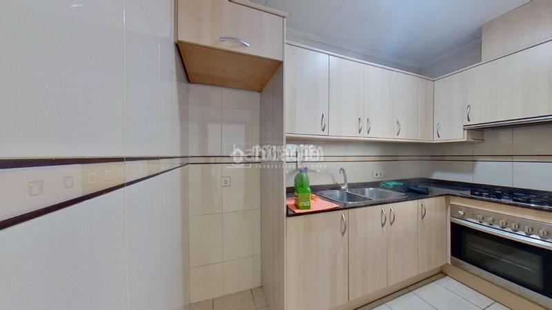 Foto 93764016-89cf-4942-8684-cec1dbd08189. Casa pareada casa en venta en Torre-romeu Sabadell