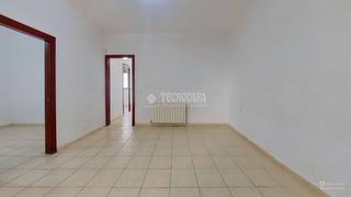 Casa aparellada a Torre-romeu. Casa en venta en sabadell