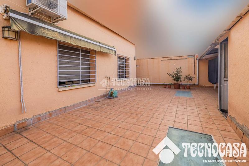 Foto 15d4e625-20e4-41a6-af53-4ce957c45753. Maison jumelée dans Can Rull Sabadell