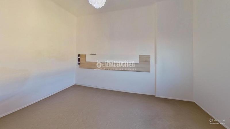 Foto 592a8c75-018d-4c08-8e60-41987af514c9. Piso  en venta en Can Deu Sabadell