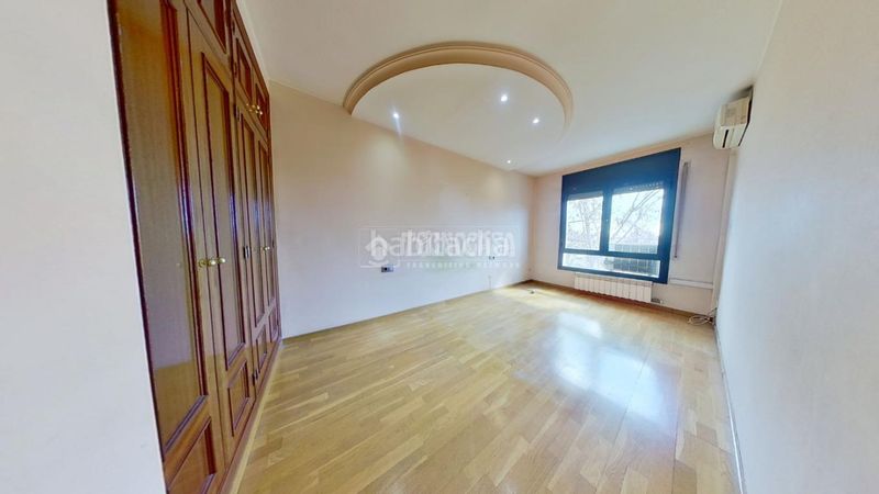 Foto cd44763f-f4de-48e5-b6d4-ce8bc90feffc. Pis amb aparcament a Creu Alta Sabadell