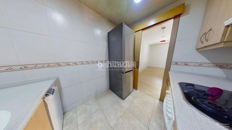 Foto ad7937ea-6346-4721-98ac-2a3661f09c84. Appartamento in Eixample Sabadell