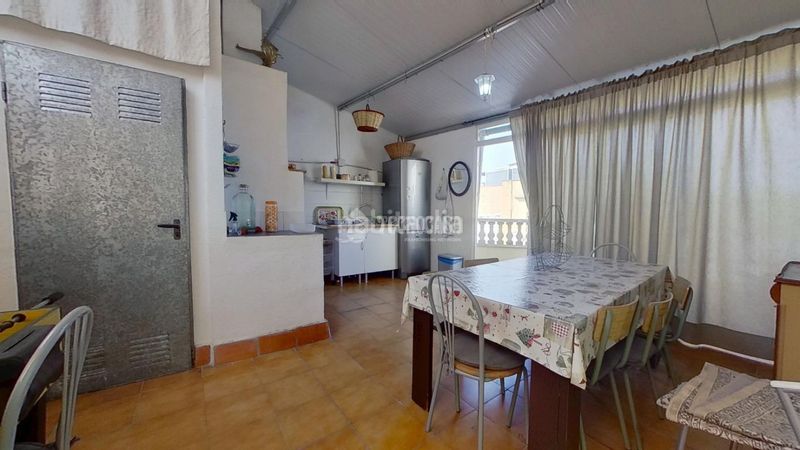 Foto 03d5d093-d6aa-4912-8d86-d7a0ecde3aa6. Casa aparellada a Can Puiggener Sabadell