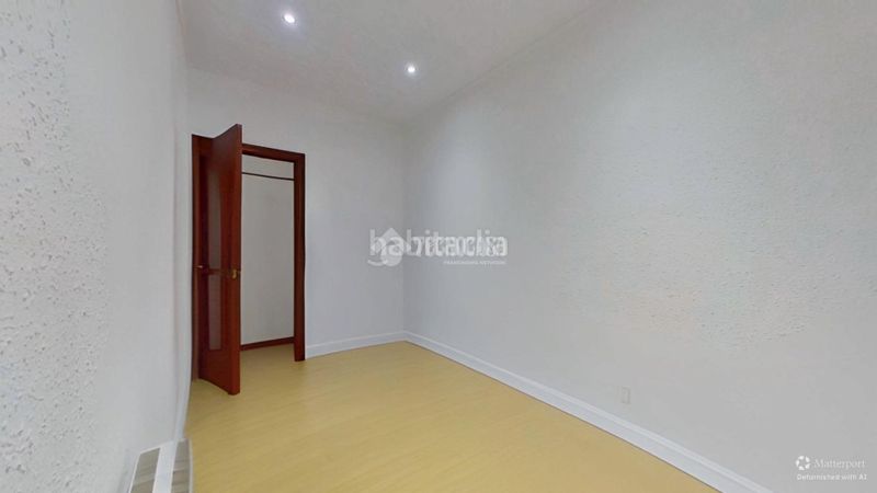 Foto 35e66616-96b9-4284-9f10-47a2dec03aff. Casa aparellada a Can Puiggener Sabadell